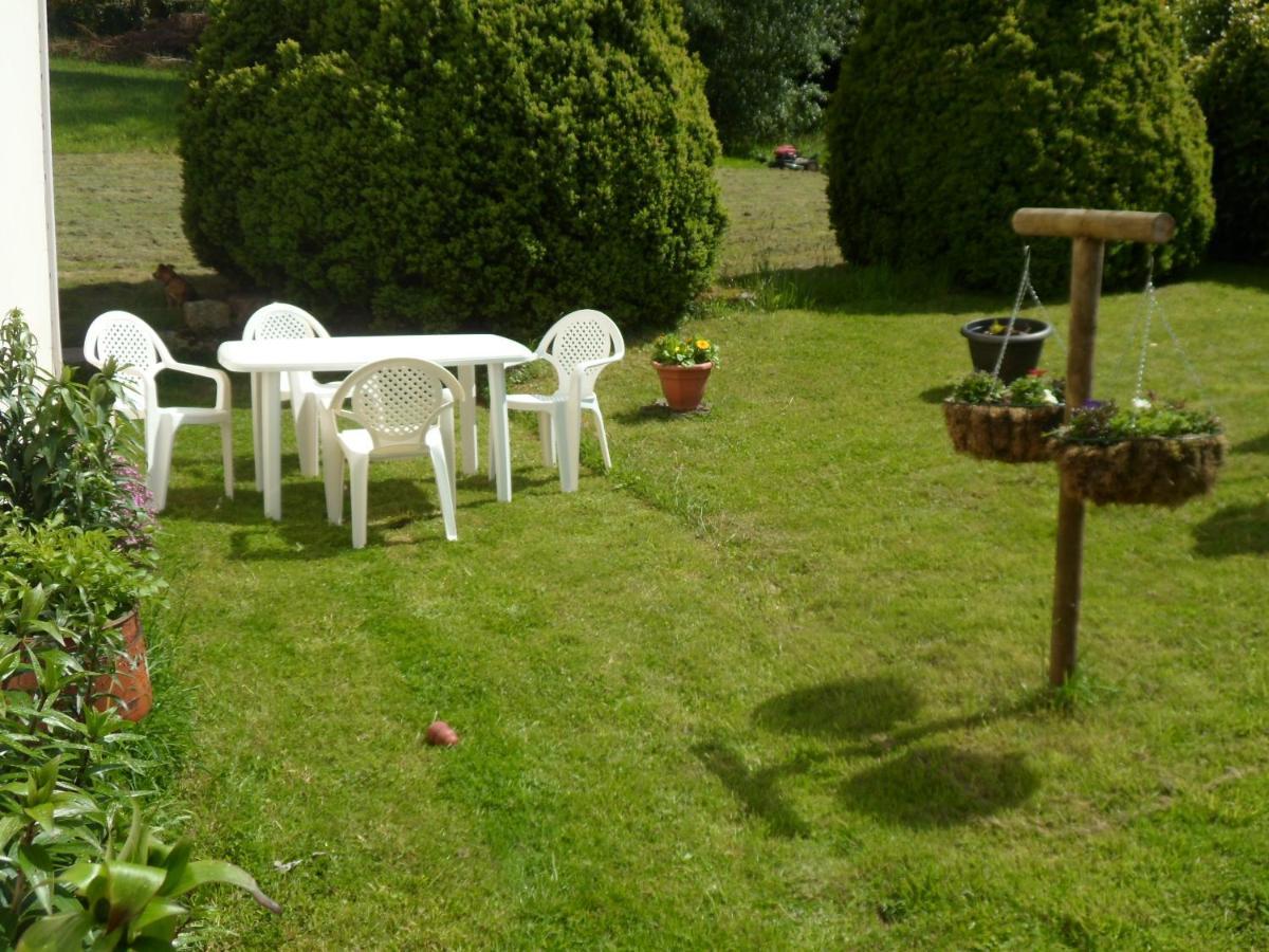 Riverside Bed And Breakfast Huelgoat Bagian luar foto