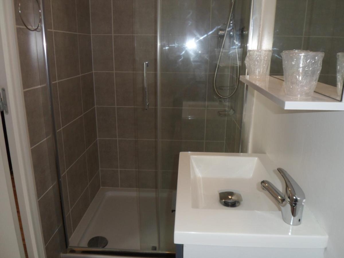 Riverside Bed And Breakfast Huelgoat Bagian luar foto