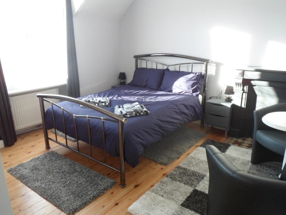 Riverside Bed And Breakfast Huelgoat Bagian luar foto